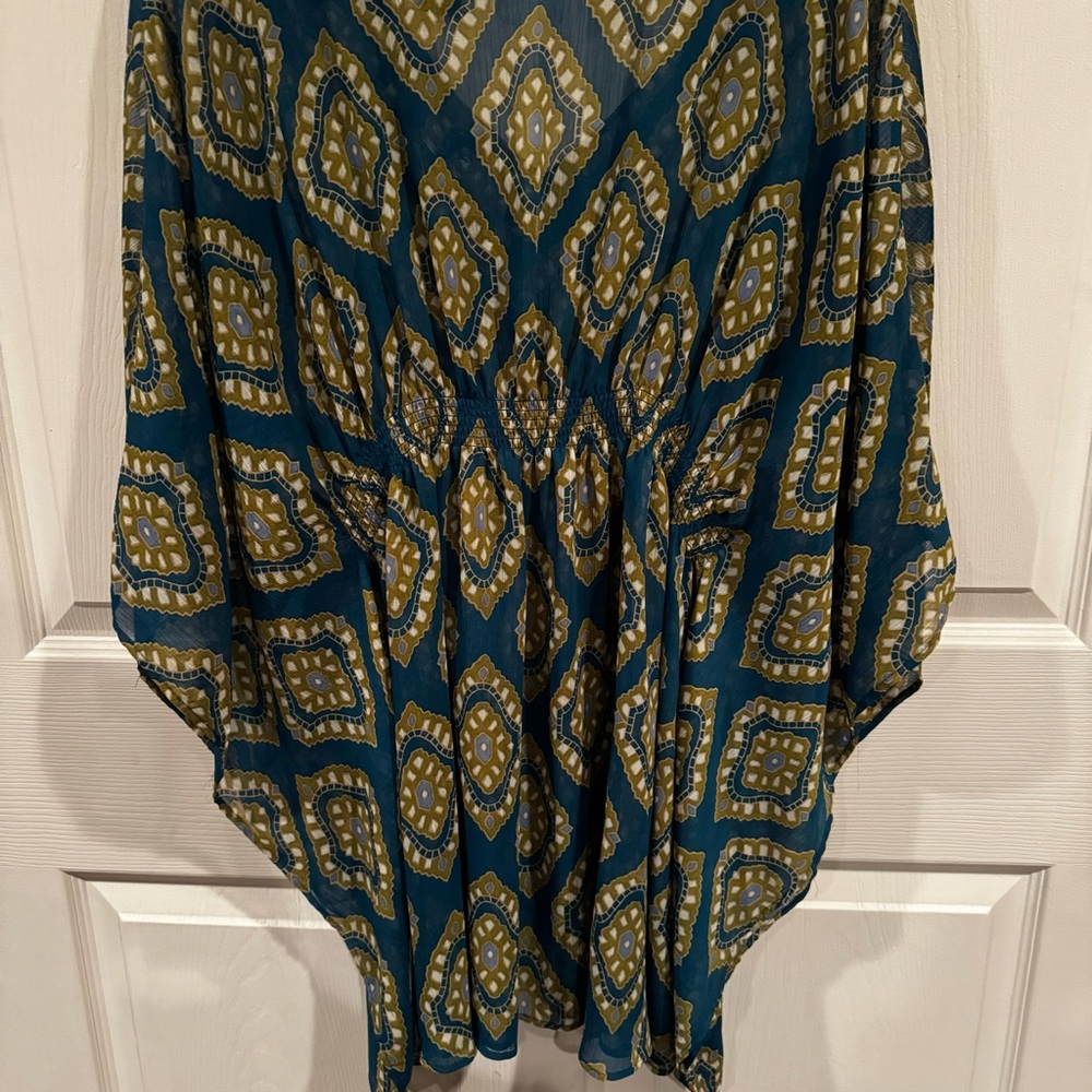 Bathing suit cover up.  XL.  New your and company